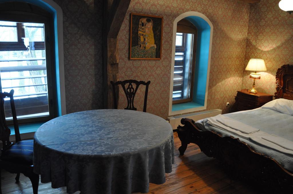 Ostoya Inn & Granary Jasionka Buitenkant foto
