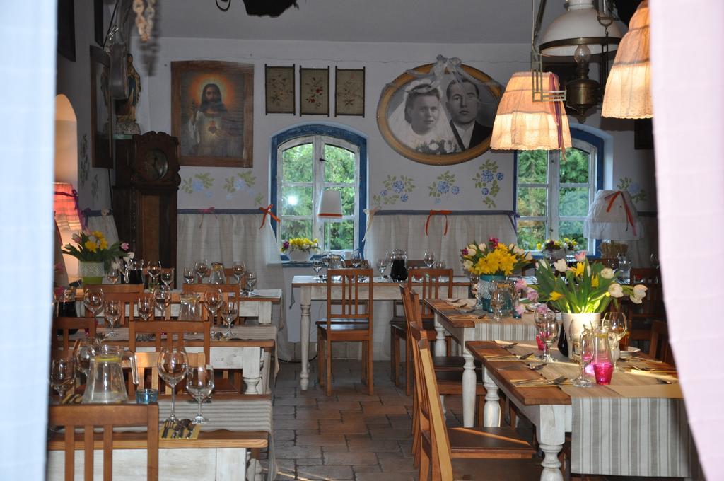 Ostoya Inn & Granary Jasionka Buitenkant foto