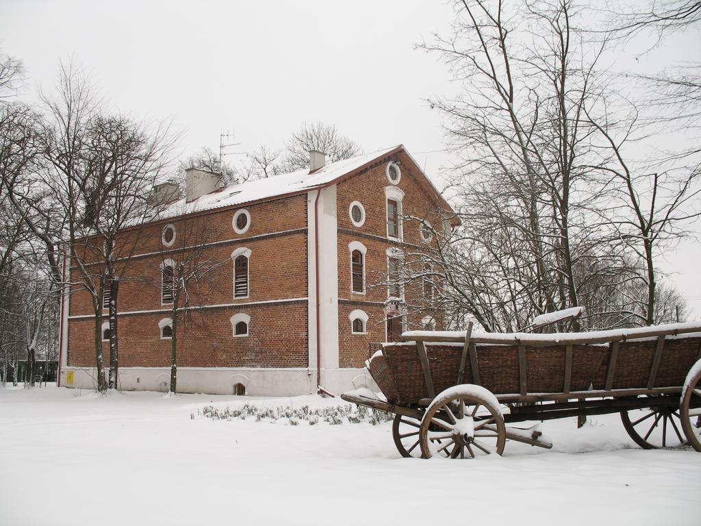 Ostoya Inn & Granary Jasionka Buitenkant foto