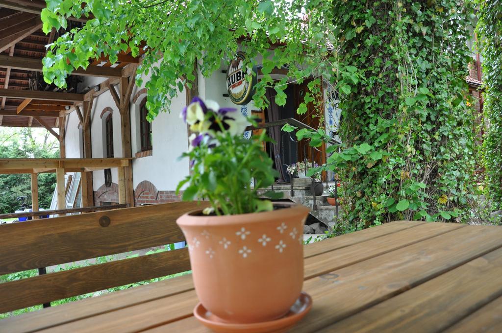 Ostoya Inn & Granary Jasionka Buitenkant foto